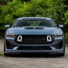 24+ Mustang Grille m/LED